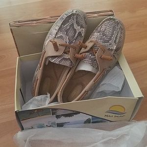 Nwt Maui Island boat shoes